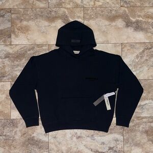 Fear of God Essentials Pullover Chest
Logo Hoodie Stretch Limo/Black Size Medium